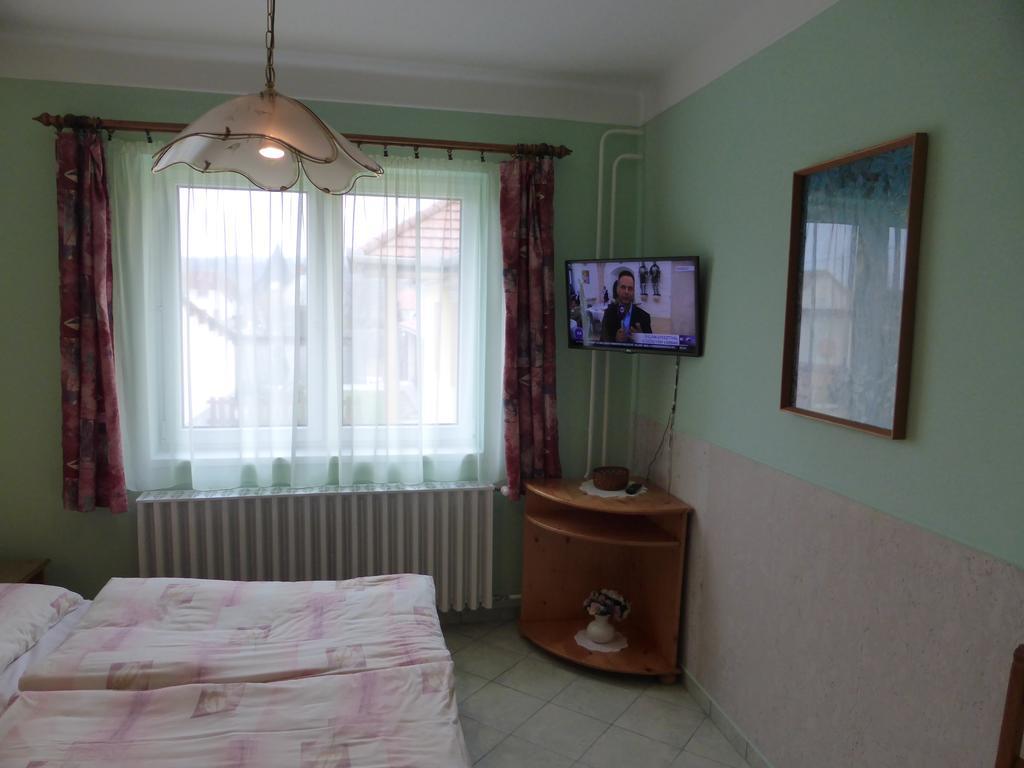 Napfeny Apartman Es Vendeghaz 에게르잘록 외부 사진