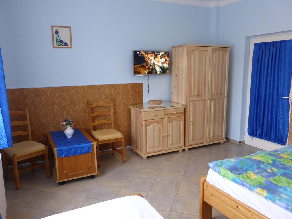 Napfeny Apartman Es Vendeghaz 에게르잘록 외부 사진