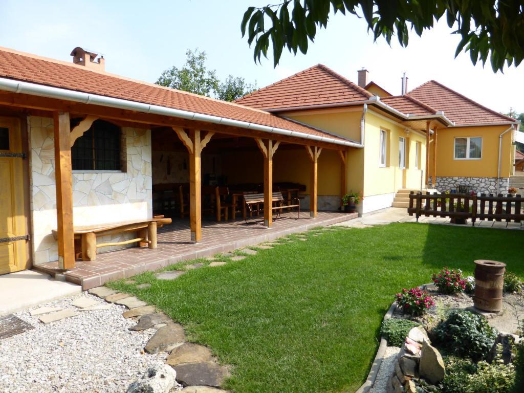 Napfeny Apartman Es Vendeghaz 에게르잘록 외부 사진