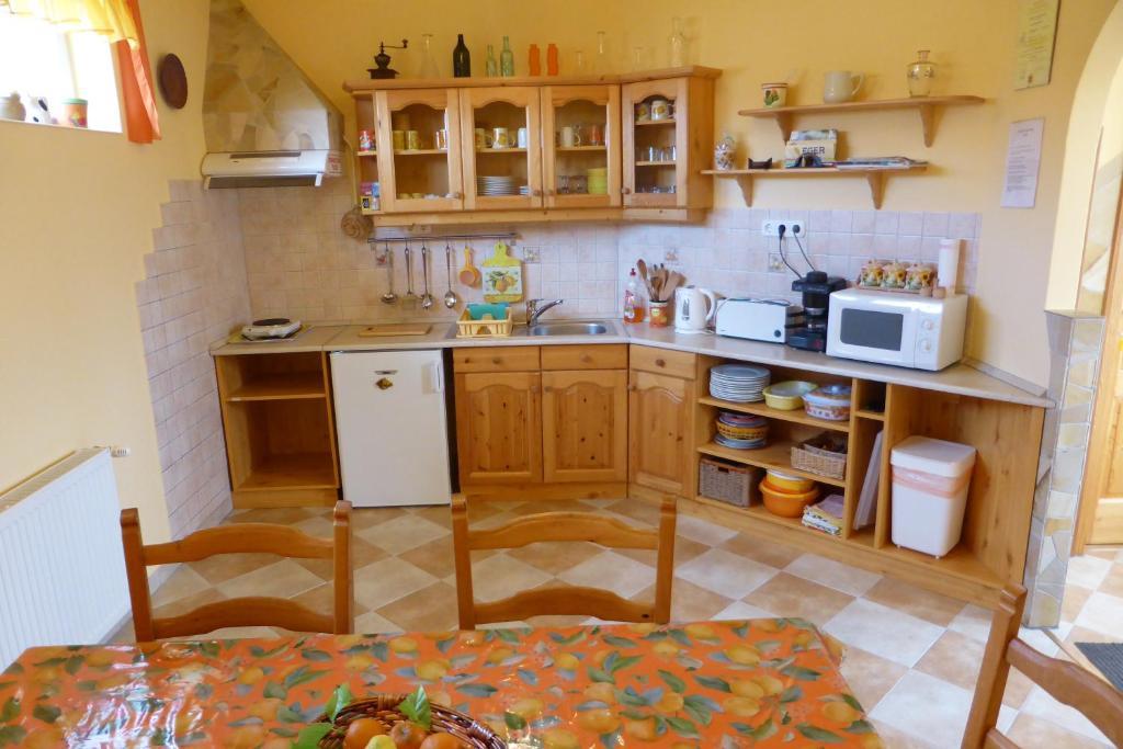 Napfeny Apartman Es Vendeghaz 에게르잘록 객실 사진