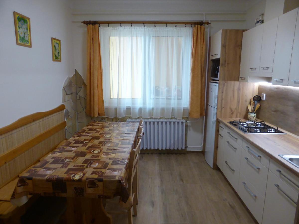 Napfeny Apartman Es Vendeghaz 에게르잘록 외부 사진